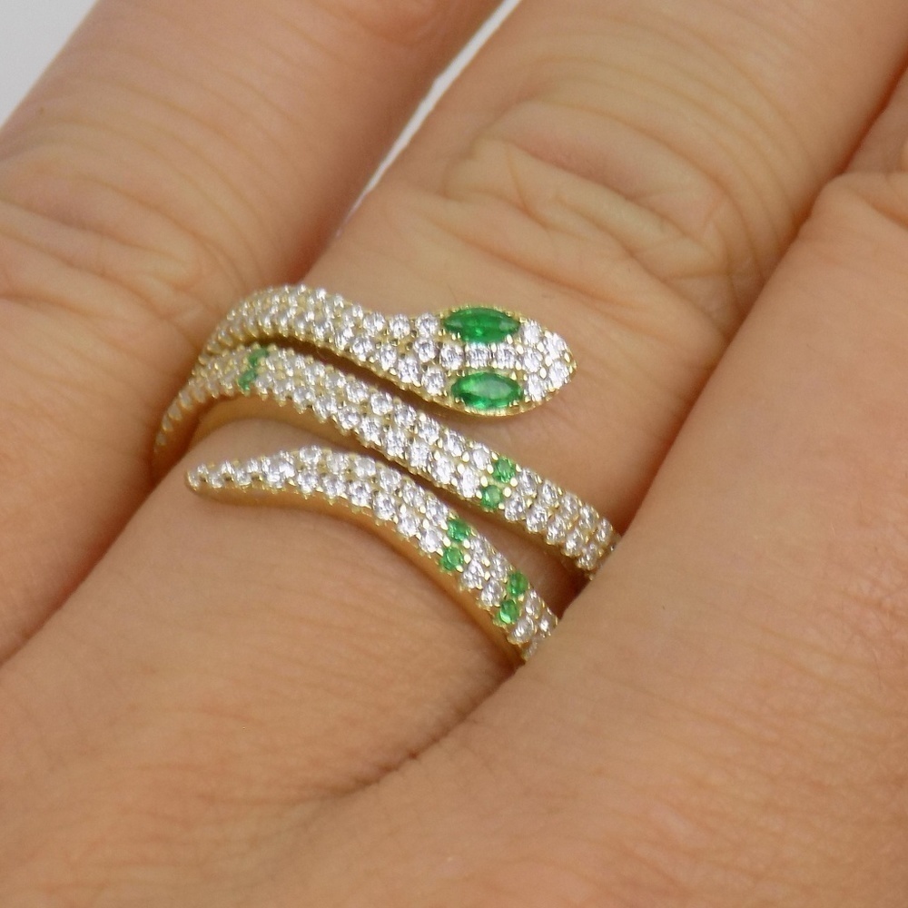 nwt!  trendy gold snake ring pave cubic zirconia